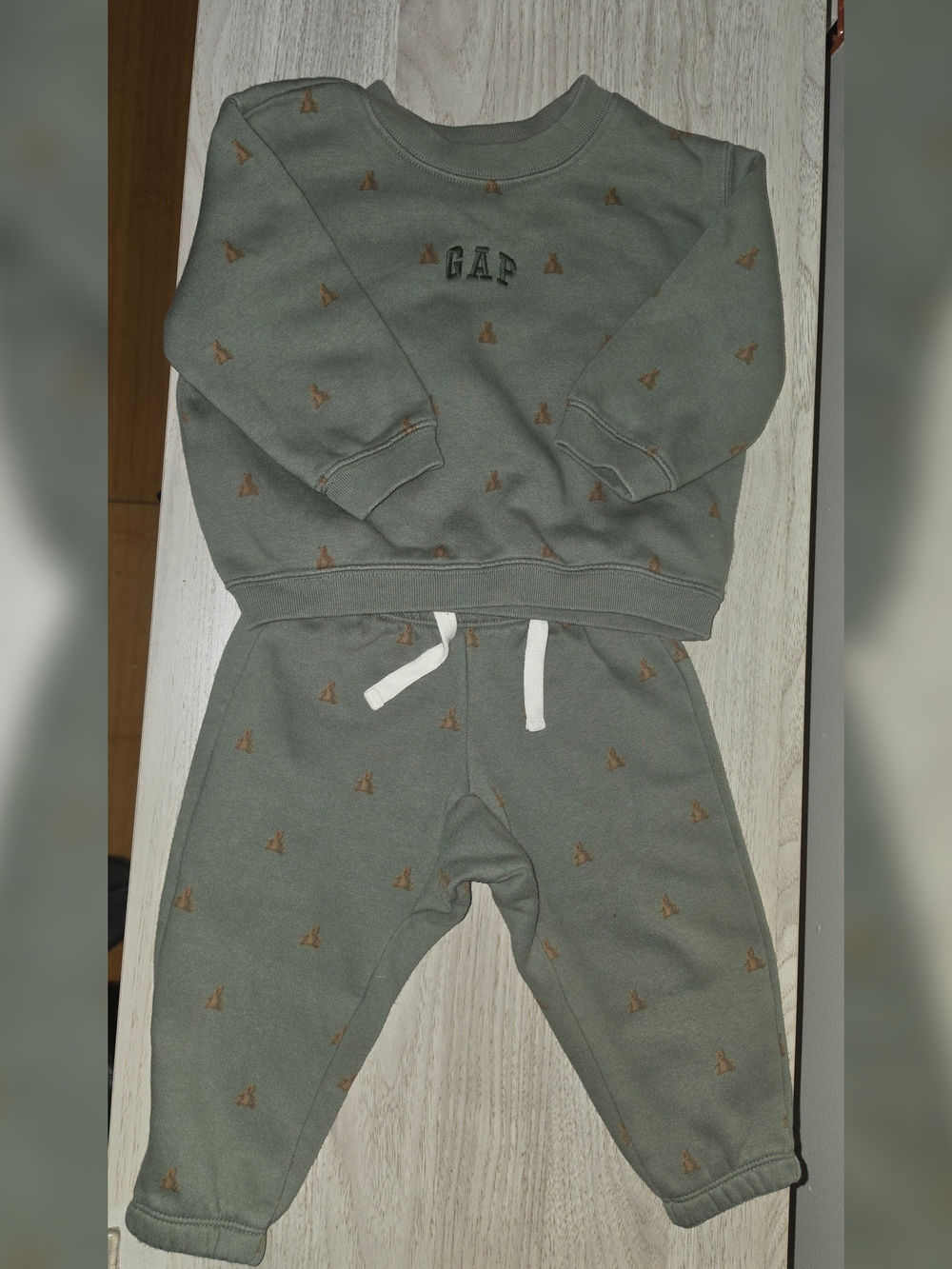 Gap Baby Brannan Bear Logo Sweat Set